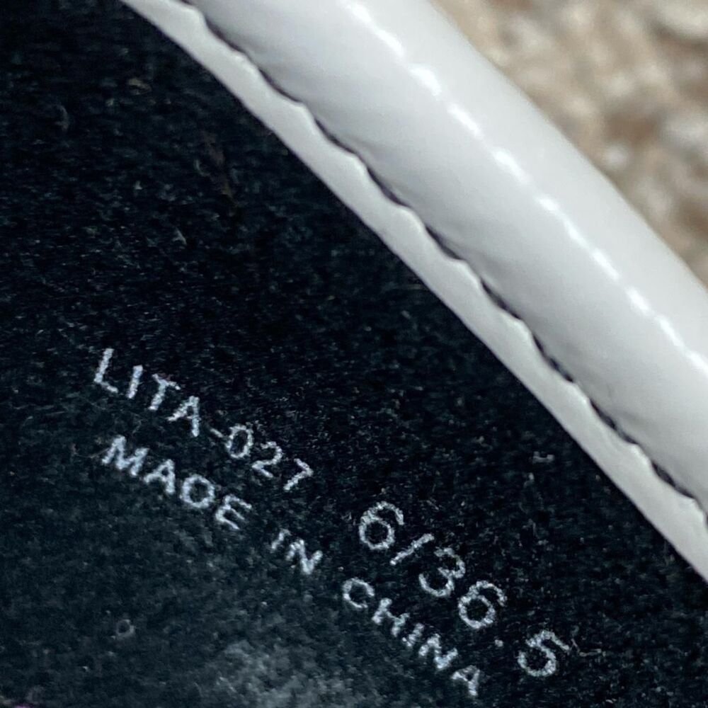Dirty-laundry Women's White and Black Oxfords - Picture 7 of 8